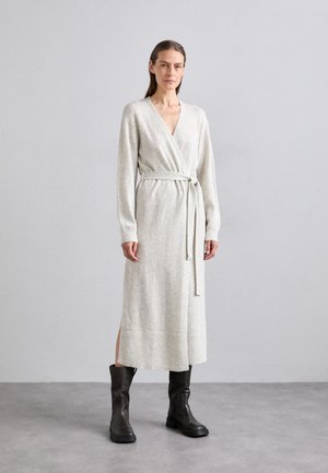 CARMEN ROBE DRESS - Strikket kjole - oatmeal