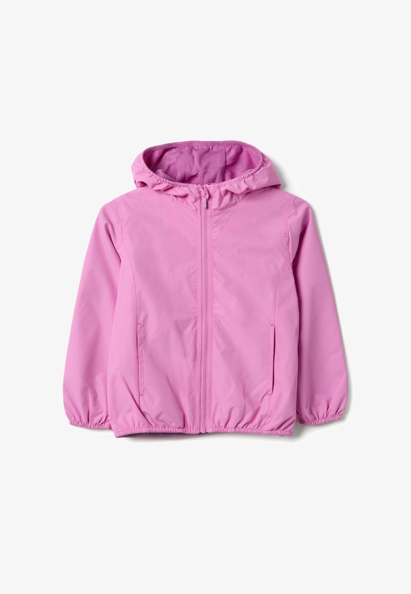 Chaqueta ligera rosa para niños con capucha, cierre frontal con cremallera, dobladillo y puños elásticos, y bolsillos laterales sobre fondo blanco.