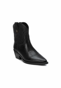 Carmela Botines camperos - black