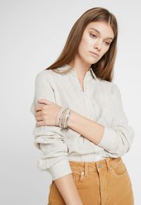 sweet deluxe MEMPHIS - Bransoletka