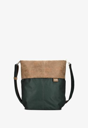 Borsa a tracolla in tela verde con patta in similpelle marrone, dotata di tracolla regolabile e patch con logo. Texture liscia con colori a contrasto.