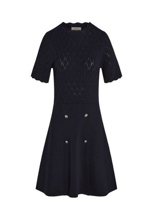 Vestito nero a maniche corte in maglia con top testurizzato, maniche smerlate, gonna svasata e quattro bottoni decorativi sul davanti.