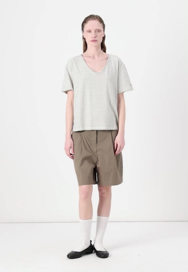 MODERN - Print T-shirt4