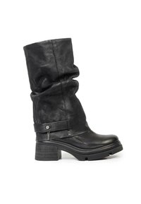 Botte mi-mollet en cuir noir avec tige souple, talon bas empilé, bout rond et détail décoratif avec sangle et fermeture éclair sur le côté extérieur.