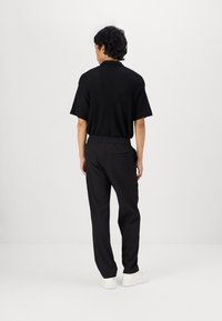 Only & Sons ONSSINUS PANT - Püksid - black