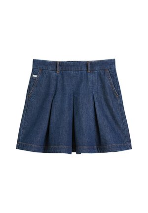 Blauwe denim shorts met plooien, twee zijzakken en oranje stikdetails, met een rechte tailleband en een casual ontwerp.