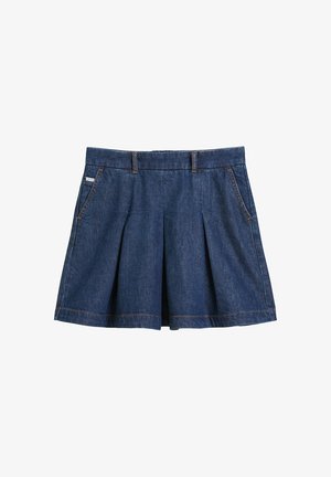 Blue denim shorts with pleats, two side pockets, and orange stitching details, featuring a straight waistband and a casual design.