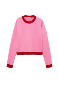 Felpa corta rosa con maniche lunghe. Accenti rossi notevoli sul collo e sui polsini. Texture liscia, design casual.