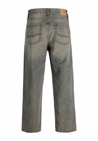 Sivi jeans z ohlapnim krojem, z oznako na pasu, dvema zadnjima žepoma in šivanim detajlom ob robovih žepov.