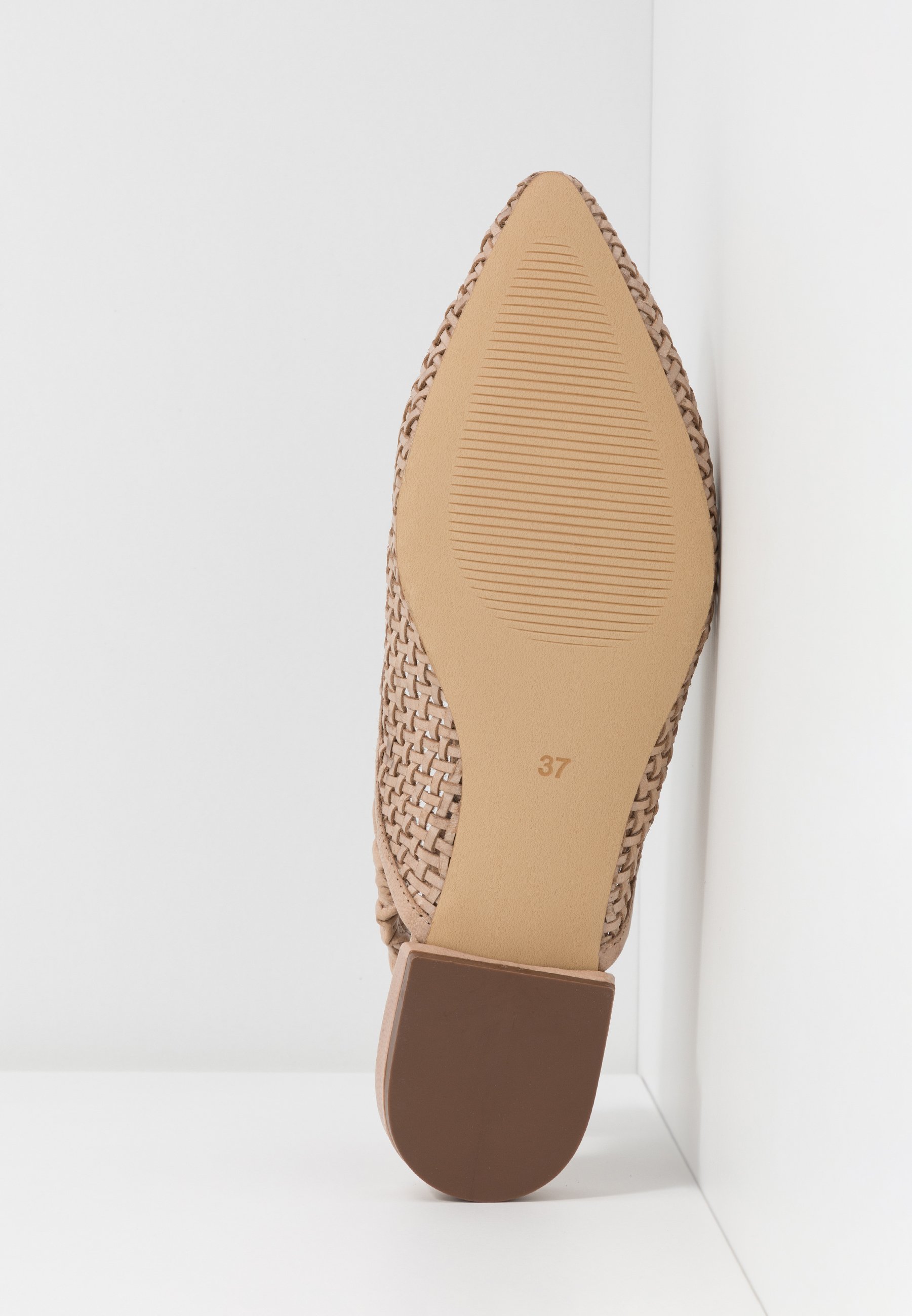 EDITED GOTJE - Ballerina med hælstøtte - beige/latté EDITED GOTJE - Ballerina med hælstøtte - beige/latté