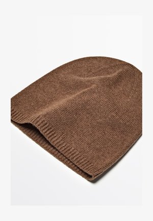 Berretto lavorato a maglia marrone con risvolto a coste, caratterizzato da una morbida texture e un design semplice e senza cuciture. Adatto per mantenere calore nelle giornate più fredde.