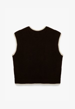 Brauner ärmelloser Pullover mit rundem Ausschnitt, mit weißen Fransenakzenten entlang des Ausschnitts und der Kanten, strukturiertes Strickmuster.