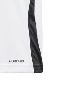 Hvid athletic skjorte med sorte sidepaneler, "AEROREADY" branding nær kanten og en glat, svedtransporterende stofstruktur.