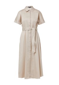 Beiges Hemdkleid aus glattem Stoff, mit Kragen, kurzen hochgerollten Ärmeln, einem Gürtel in der Taille und einem langen, geraden Schnitt.