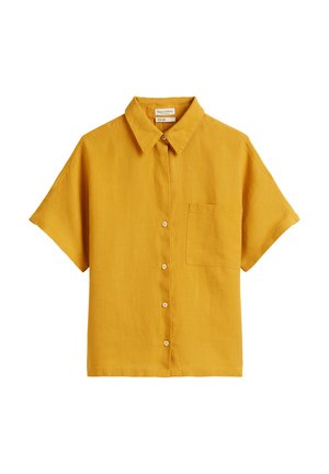 Yellow short-sleeve button-up shirt in linen fabric with a classic collar and single chest pocket, featuring a relaxed fit and wooden buttons.