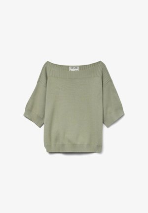 Olivengrøn strikket sweater med bred halsudskæring, korte ærmer, ribbede detaljer ved skuldre og kant, blød tekstur, afslappet pasform.