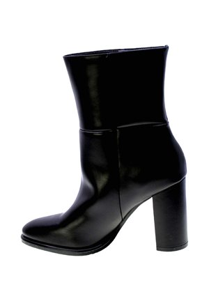 Stivaletti con tacco - black