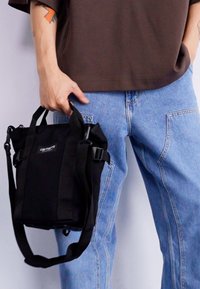 Carhartt WIP KAYTON BAG SMALL UNISEX - Taška cez plece - black