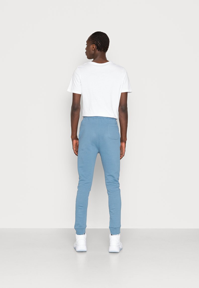 Herren Trainingsanzüge | Alpha Industries ORGANICS JOGGER Jogginghose organic petrol/petrol - SU63864 Herren Trainingsanzüge | Alpha Industries ORGANICS JOGGER Jogginghose organic petrol/petrol - SU63864