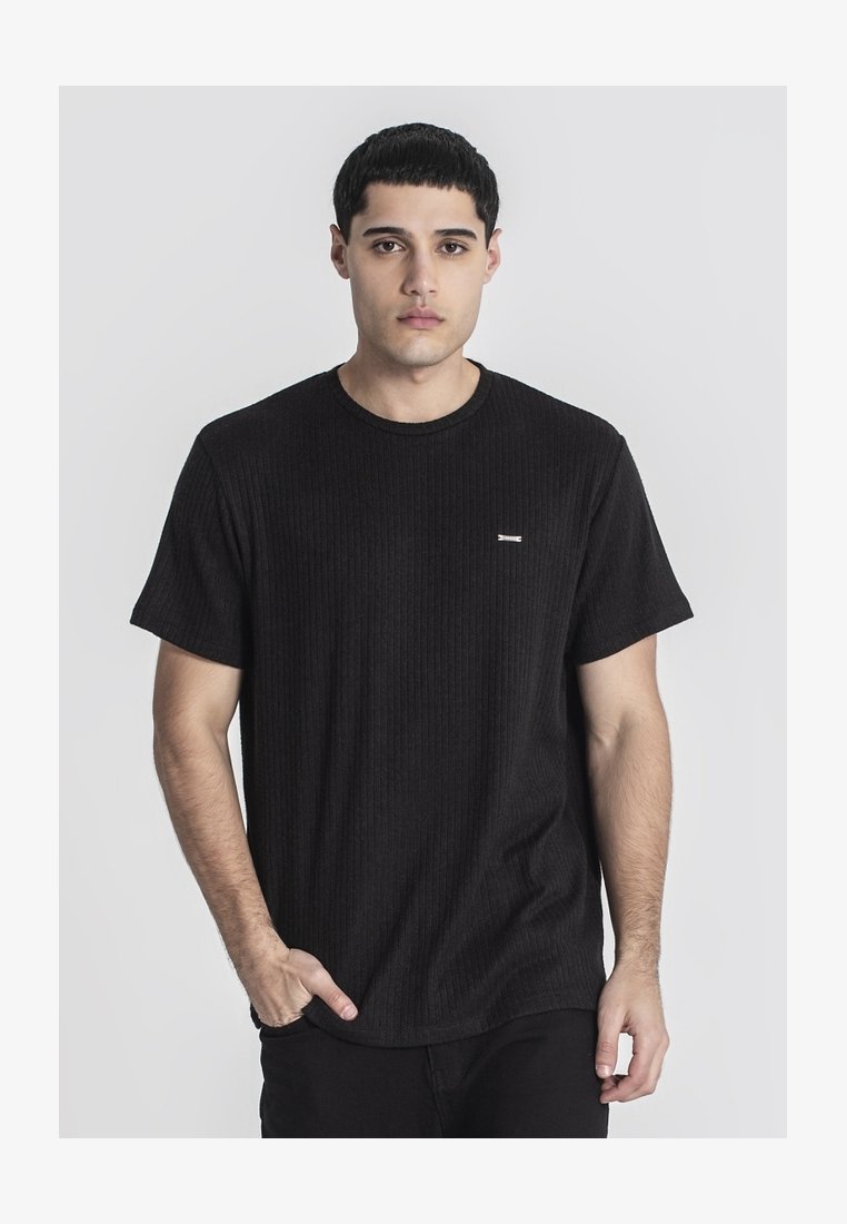 T-Shirt Uomo Gianni Kavanagh Black Block | Cotone Jersey | Girocollo Bianca Con Ricamo Signature