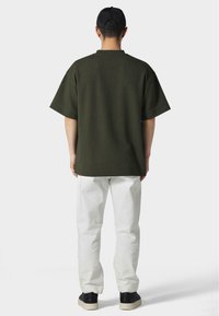 Pas de Monaco T-Shirt print - khaki