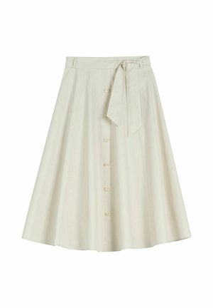 Spódnica w kształcie litery A w kremowym kolorze, zapinana na frontowe guziki, z pasującym paskiem z tkaniny w talii.