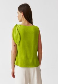 TATUUM ANKO - Blouse - green lemon