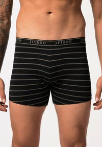 Boxer in tessuto morbido a righe nere e grigie, con un elastico in vita che riporta "JP1880" e una vestibilità aderente.