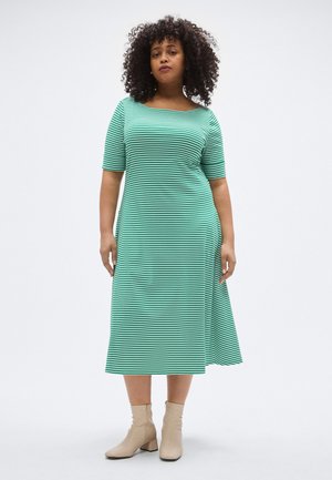 MUNZIE ELBOW SLEEVE DAY DRESS - Rochie din jerseu - stem/white