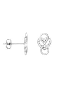 Silberne Ohrstecker mit einem verwobenen Herzdesign und kreisförmigen Akzenten, verziert mit klaren Strasssteinen für zusätzlichen Glanz.