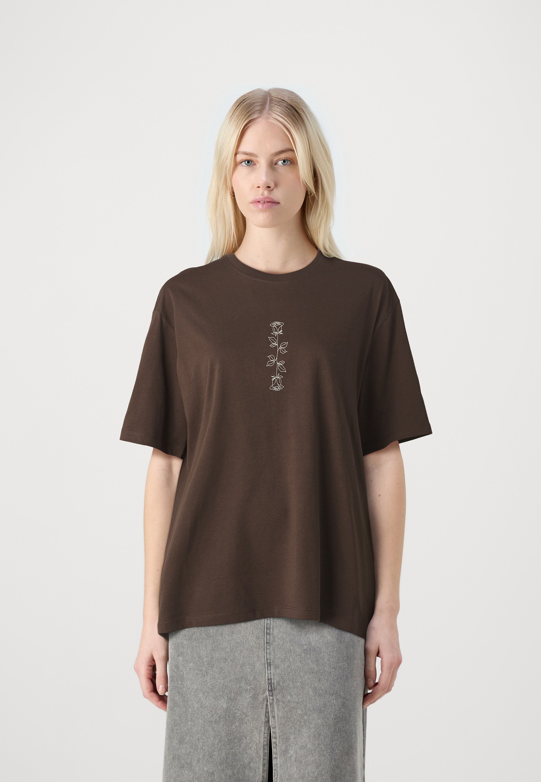 Jack & Jones JJWOLFIE 5 PACK - T-shirt z nadrukiem/ciemnobrązowy