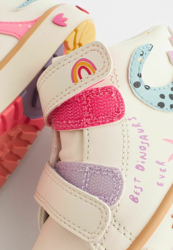 CHARACTER  FIT (F) – Lauflernschuh