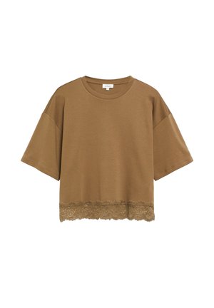 T-shirt court marron à manches courtes avec encolure ronde et détail en dentelle le long de l'ourlet inférieur.