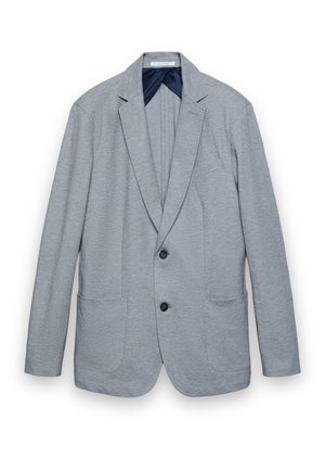 Blazer grigio chiaro con revers a lancia, due bottoni neri, due tasche applicate frontali e fodera interna blu scuro.