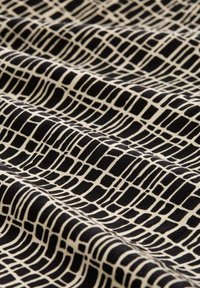 TOM TAILOR Maksi sijonas - abstract black grid design