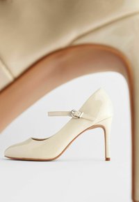 Next FOREVER COMFORT ROUND TOE MARY JANE REGULAR FIT - Klassikalised kontsakingad - bone