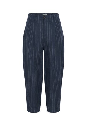 Pantaloni bleumarin cu dungi fine, pliuri, închidere cu nasturi și buzunare laterale, având un croi scurt și conic.