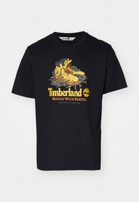 FRONT BOOT GRAPHIC TEE - Apdrukāts T-krekls - black