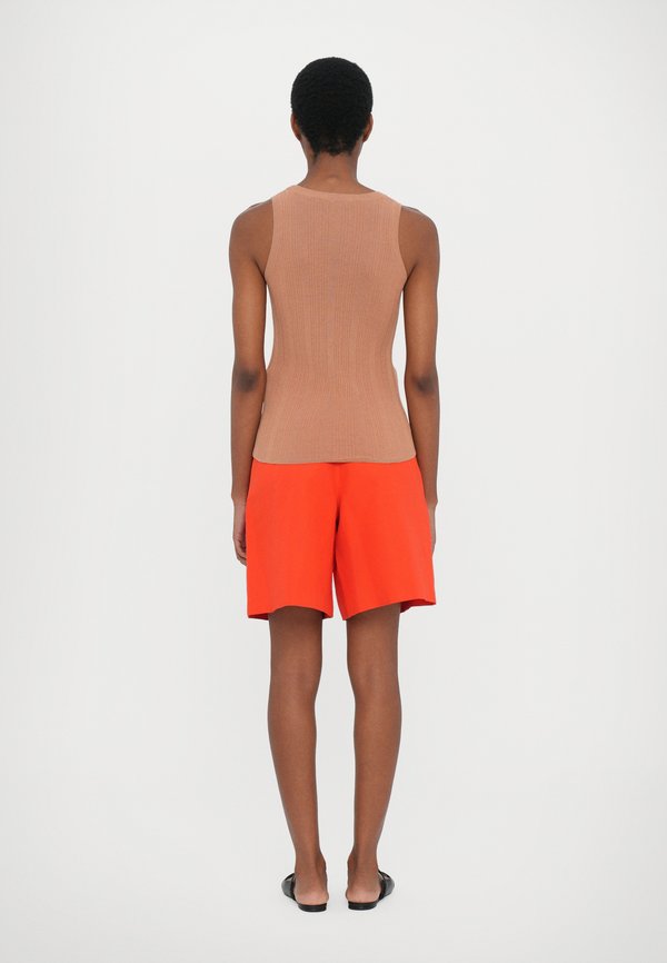 CEYLON - Top - desert4