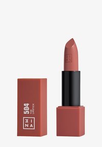 Matte leppestift i nyanse 504, plassert i et kvadratisk, leirrødt rør med svart bunn. Leppestift-kulen er avrundet på tuppen.