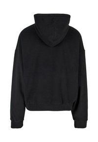 Sort hættetrøje med en afslappet pasform, der har lange ærmer og ribbet kant. Stoffet ser blødt ud uden synlige mønstre eller udsmykninger.