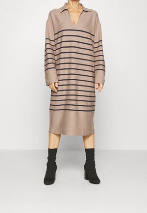Pletené šaty - beige