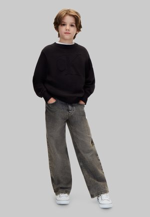 Calvin Klein Jeans, CALVIN KLEIN JEANS KIDS' KNIT LOGO JUMPER - Striktrøje - pvh black
