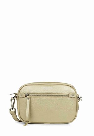 Sac bandoulière en cuir beige avec une surface texturée, poche zippée à l'avant et quincaillerie en argent. Il dispose d'une sangle detachable pour plus de polyvalence.