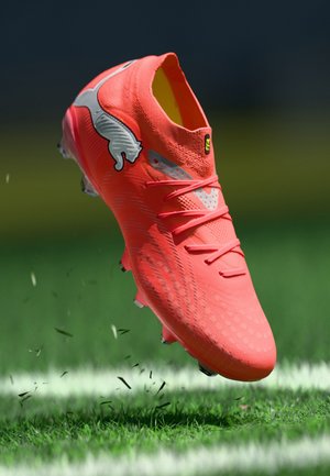 FUTURE 9 PRO FG/AG - Buty piłkarskie na sztuczną trawę