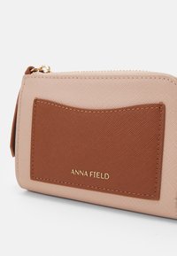 Anna Field Monedero - beige