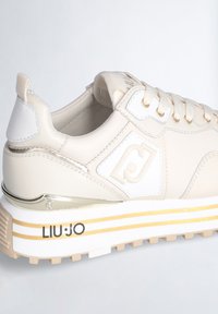 LIU JO Sneakers basse - milk