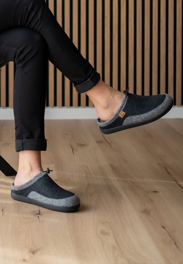 WARMFUTTER FINNJA - Hausschuh