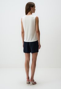 Jimmy Key FLORAL DETAILED CREW-NECK SLEEVELESS - Top - white