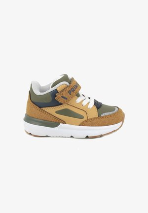 Sneakers per ragazzi con parte superiore in sintetico color sabbia e verde oliva, dettagli in suede, lacci bianchi e una fascia in Velcro per una vestibilità sicura. Suola in gomma.
